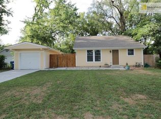 807 Marilynn Ave, Liberty, MO 64068