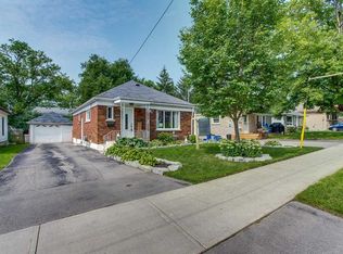 1055 Western Ave #A, Peterborough, ON K9J 5W5