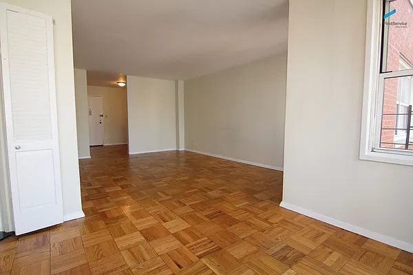 Rented by FirstService Realty (legacy) | media 3