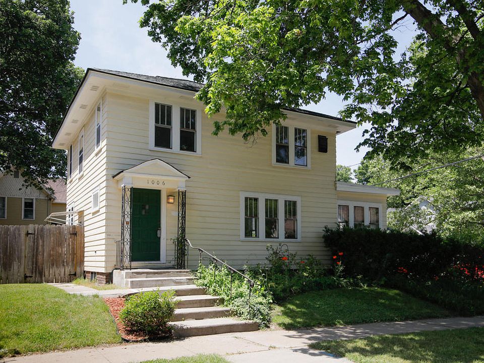 1st image of 1006 Oak St