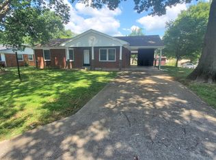 137 Oaklawn Dr, Frankfort, KY 40601