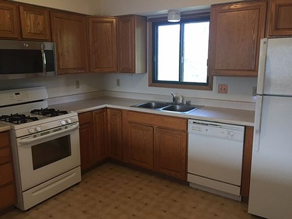 2nd image of 8911 Forest Village Dr #B