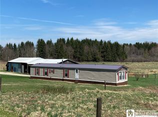 8888 Glasgow Rd, Fredonia, NY 14063