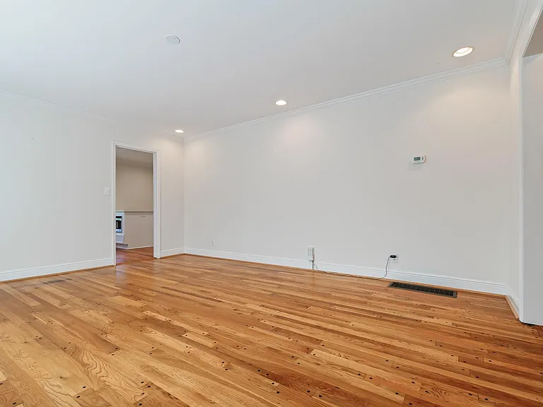 3708 Northcote Dr — Photo 13