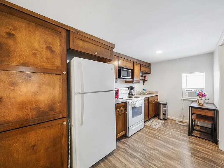 8041 Howard Dr #1 — Photo 12