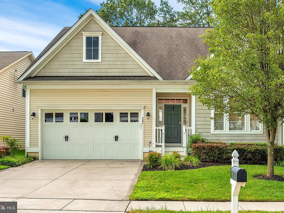 1st image of 207 Pintail Ct