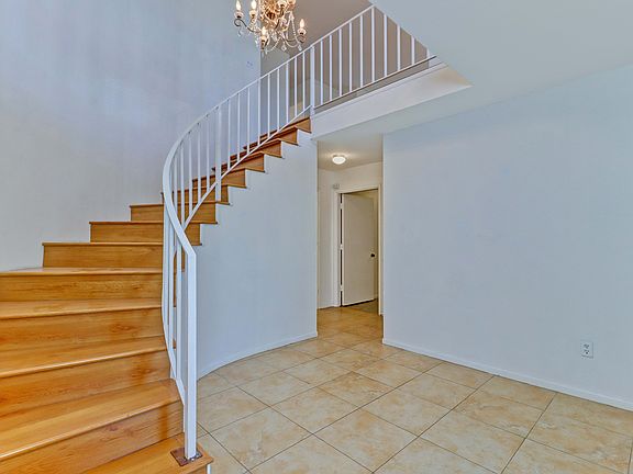 Grand Staircase