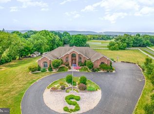 25 Hoover Rd, Carlisle, PA 17015