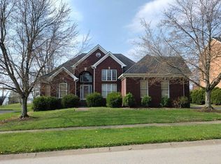 1301 Crosstimbers Dr, Louisville, KY 40245