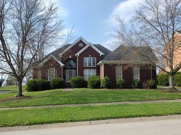 1301 Crosstimbers Dr, Louisville, KY 40245