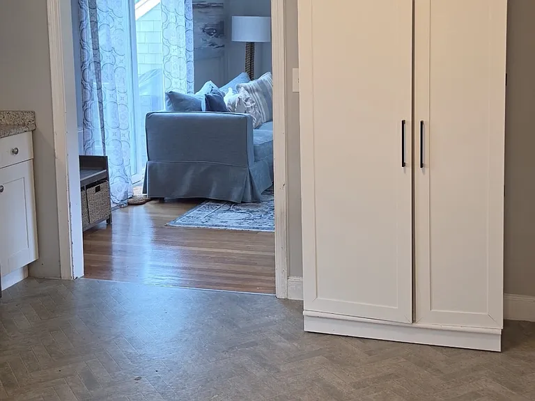 14 Indian Rd — Photo 11