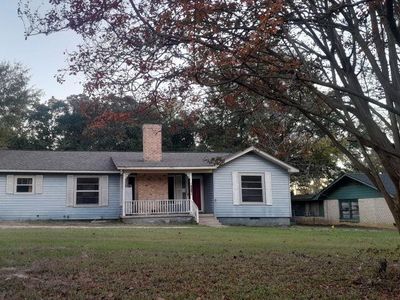 1602 E Main St, Henderson, TX, 75652