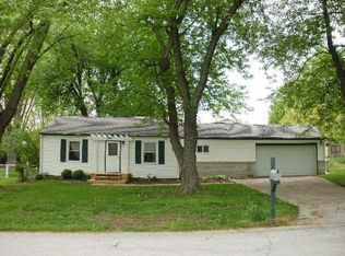 1080 Bomar Ln, Greenwood, IN 46142