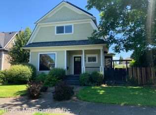 2406 Lynn St, Bellingham, WA 98225