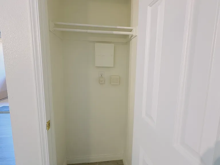 231 W Horizon Ridge Pkwy #927 — Photo 29