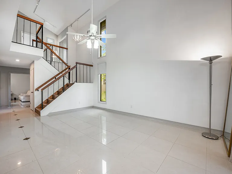 4830 Pebble Beach Dr — Photo 2