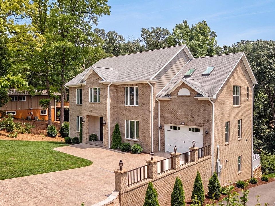 1st image of 1176 Nelson Dr