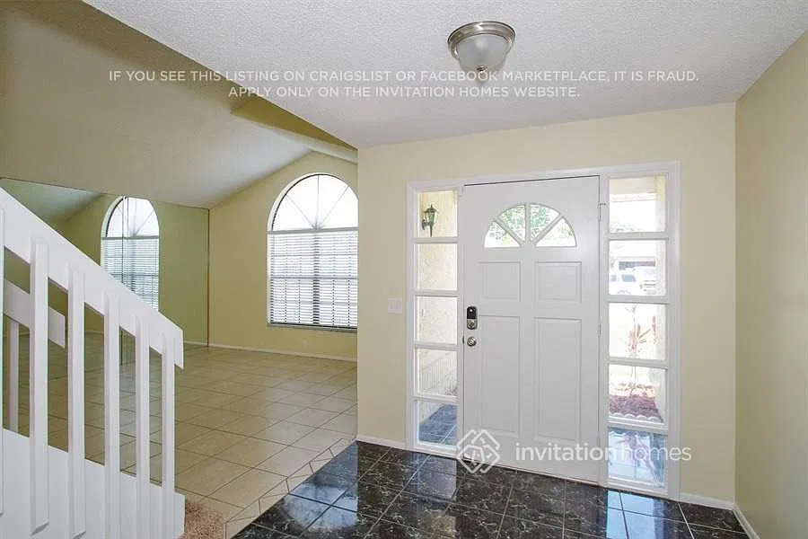 5805 Grand Canyon Dr Orlando, FL 32810 — Photo 3