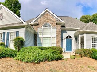 8120 Willow Pt, Gainesville, GA 30506