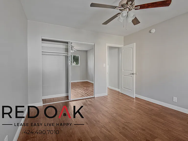 935 N Genesee Ave #5 — Photo 4