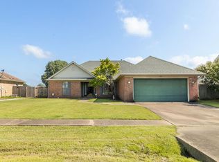 227 Amy Cir, Marion, AR 72364