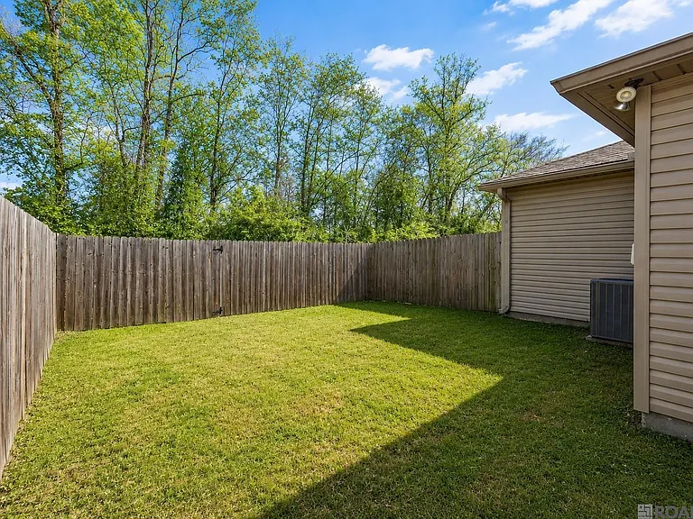 2948 S Roth Ave — Photo 15