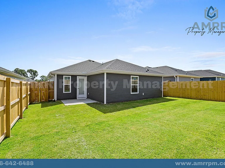 409 Golden Field Rd — Photo 22