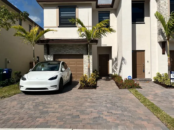 25282 SW 107th Ct, Homestead, FL
