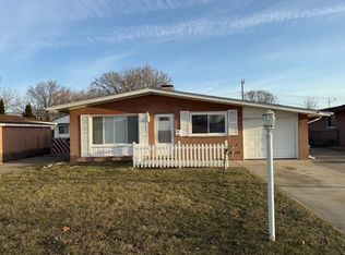 34028 Fernwood St, Westland, MI 48186