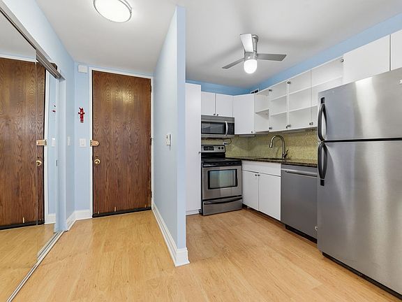 5th image of 720 W Gordon Ter APT 3B