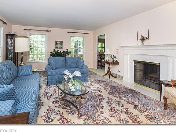 4th image of 16 Pepper Creek Dr