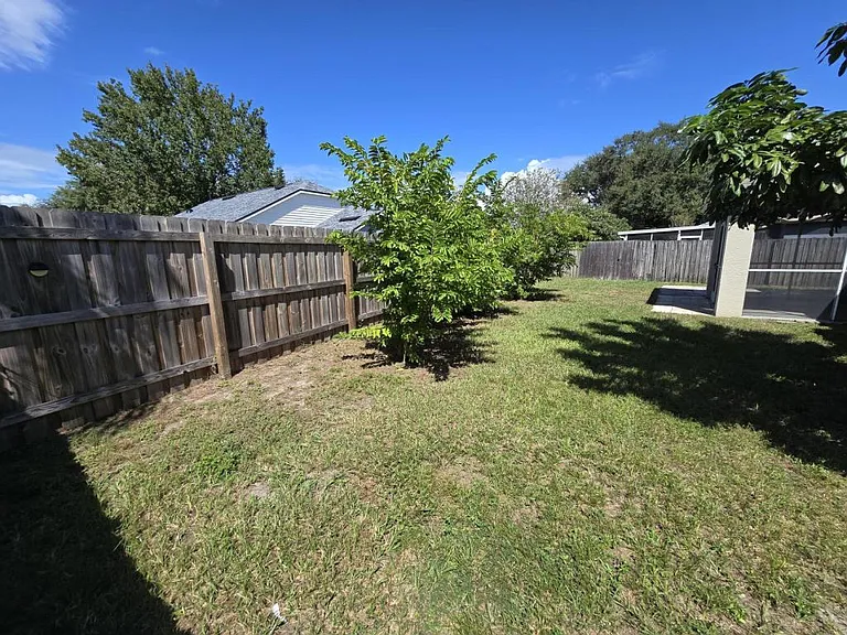 24505 Landing Dr — Photo 24