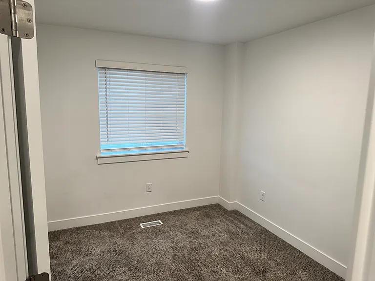 1913 S 1280 W — Photo 8