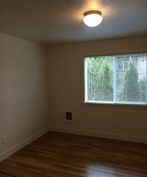 2801 N Ainsworth St #9 — Photo 17