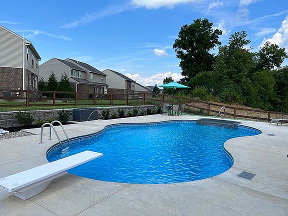 3rd image of 2451 Wernz Dr