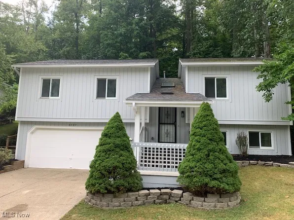 8327 Settlers Psge, Brecksville, OH 44141