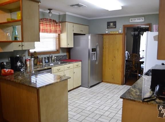 4th image of 13 Mary Hughes Cir