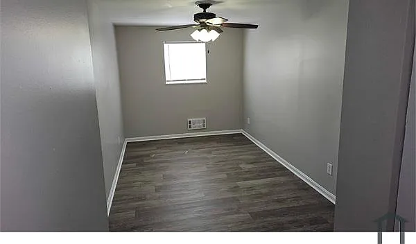 5858 Highview Dr — Photo 9