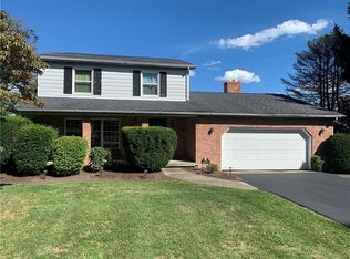 2886 N Neshannock Rd, Hermitage, PA 16148