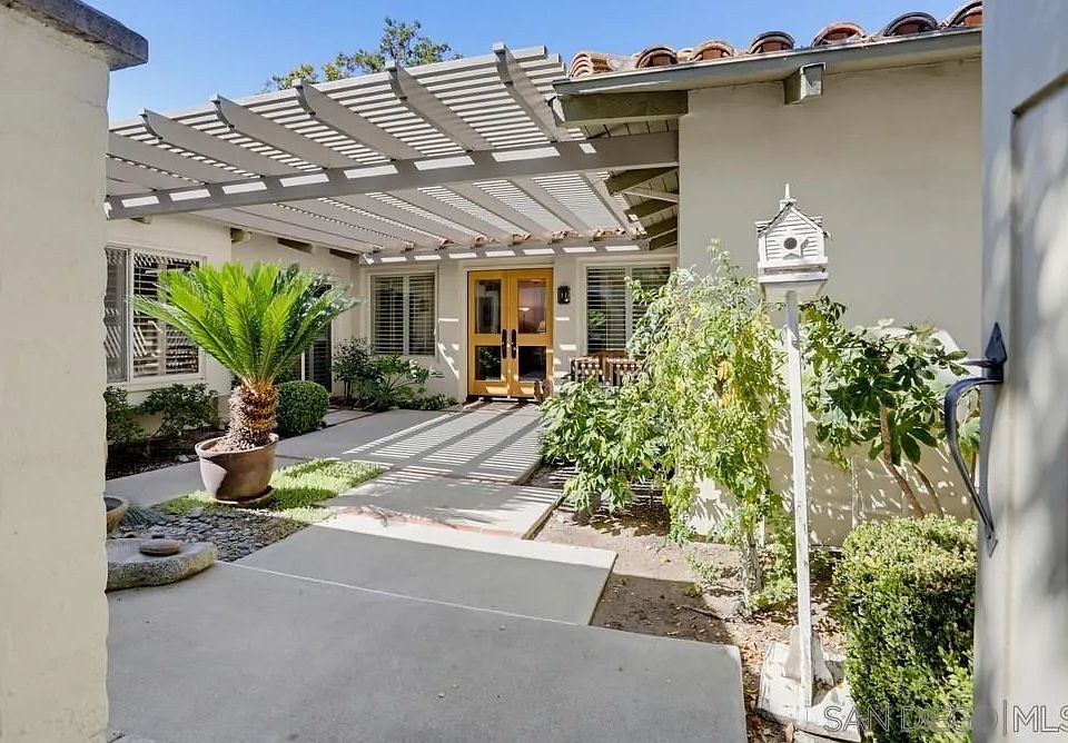1st image of 32993 Luiseno Circle Dr