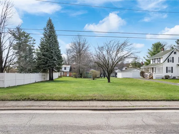 Bachtel St SW, North Canton, OH 44720