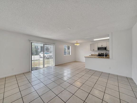 5th image of 441 Mercury Ave SE APT 102
