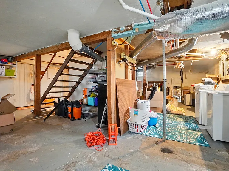 3000 Hillside Ave — Photo 43