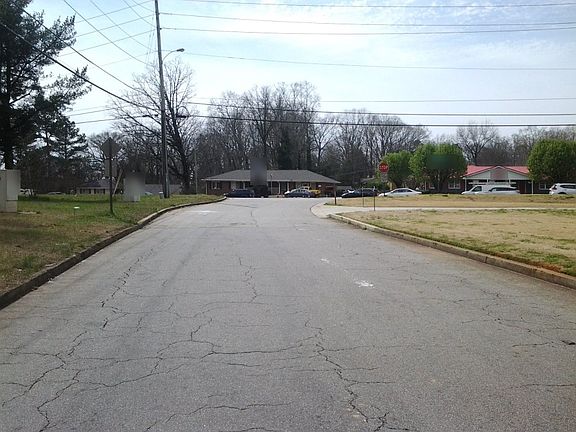 4th image of 3642 Meadows Ln