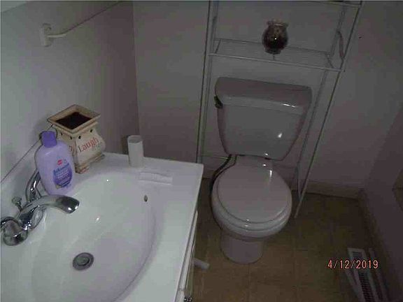 3rd image of 554 S Market St APT 102