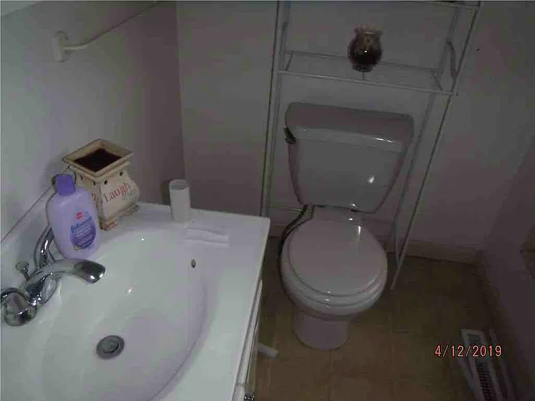 554 S Market St #102 — Photo 3