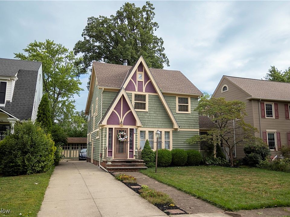 1st image of 324 Stanford Ave