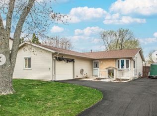 810 Oakton Ave, Romeoville, IL 60446