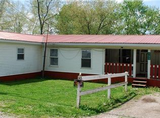 751 River Crest Ln, West Columbia, WV 25287