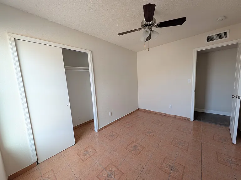 5857 W Valley Cir — Photo 16